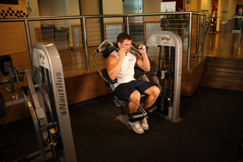 Ab Crunch Machine — Machine Abdominals exercise demonstration