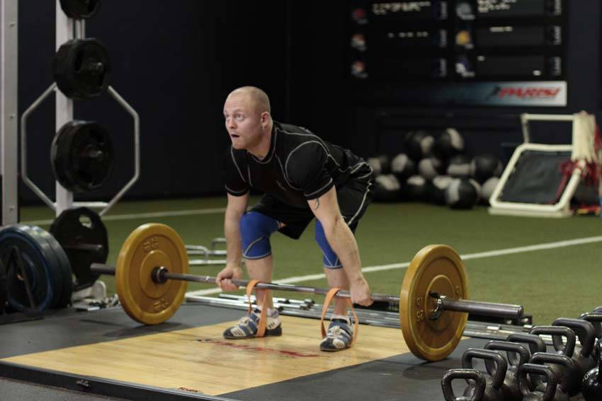 Deadlift with Bands — Barbell Lower Back exercise demonstration