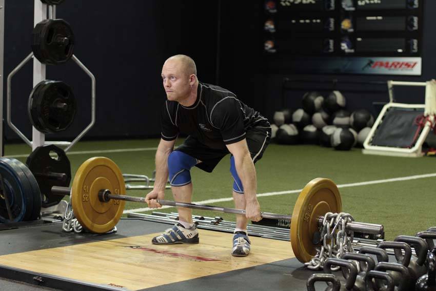 Deadlift with Chains — Barbell Lower Back exercise demonstration