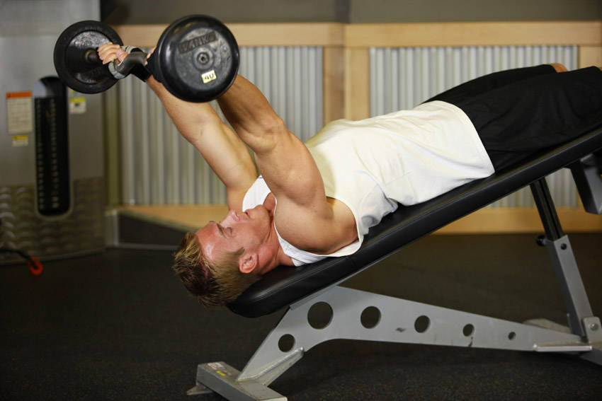 Decline EZ Bar Triceps Extension — Barbell Triceps exercise demonstration