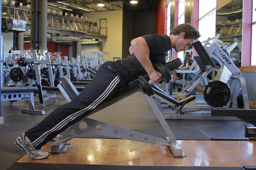 Dumbbell Incline Row — Dumbbell Middle Back exercise demonstration