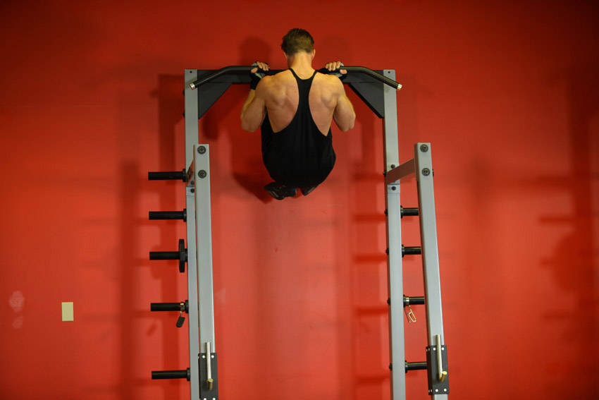 Gorilla Chin/Crunch — Body Weight Abdominals exercise demonstration