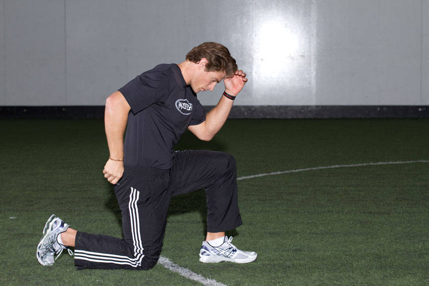 Kneeling Arm Drill — Body Weight Shoulders exercise demonstration