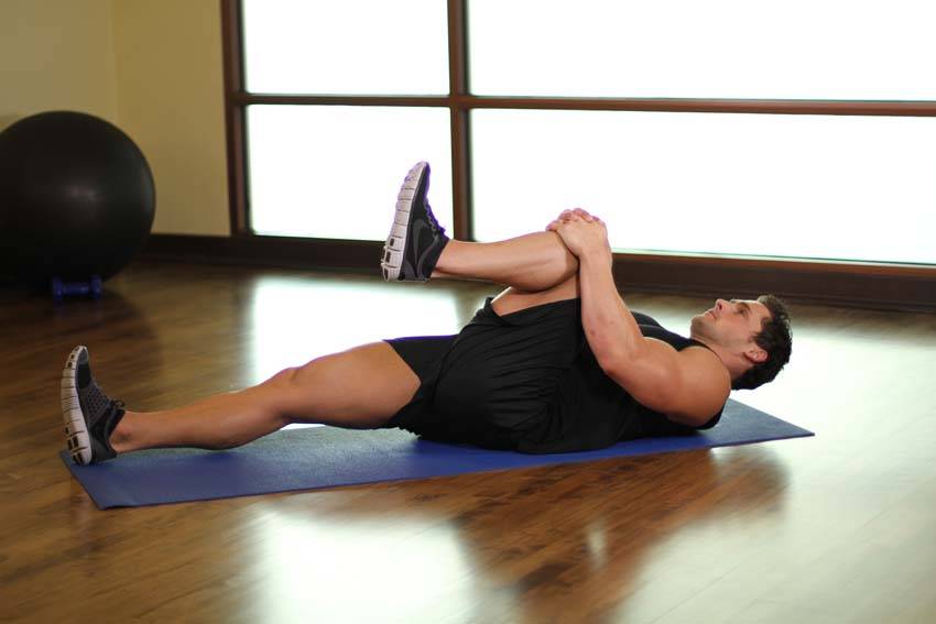 One Knee To Chest — Body Weight Glutes exercise demonstration