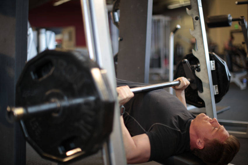 Smith Machine Decline Press — Machine Chest exercise demonstration