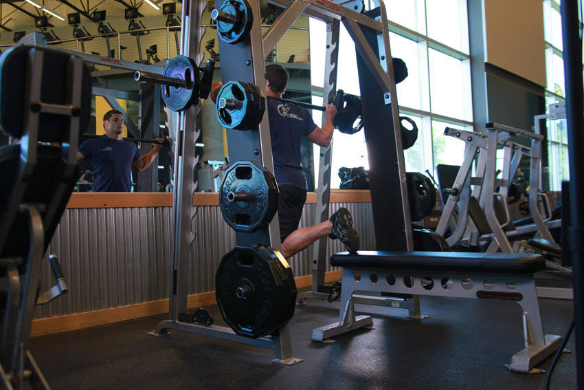 Smith Single-Leg Split Squat — Machine Quadriceps exercise demonstration
