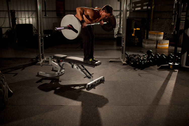 Straight Bar Bench Mid Rows — Barbell Middle Back exercise demonstration