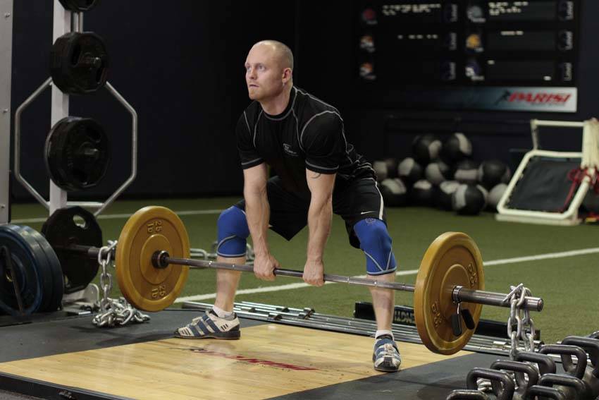 Sumo Deadlift with Chains — Barbell Hamstrings exercise demonstration
